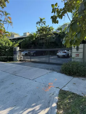 1000 NW N River Drive Miami FL 33136