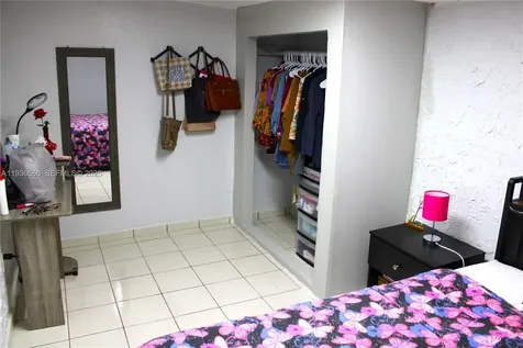 2102 SW 106th Court Miami FL 33165