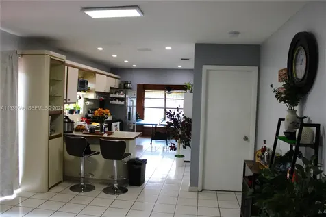 2102 SW 106th Court Miami FL 33165