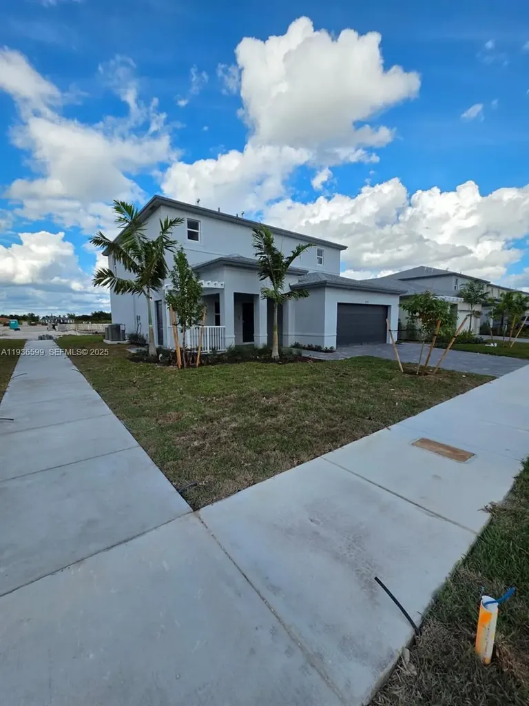 19571 SW 339 Terrace Homestead FL 33034