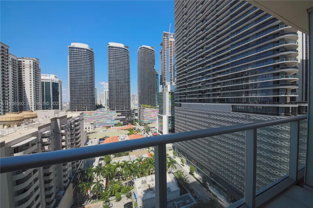 1100 S Miami Avenue Miami FL 33130