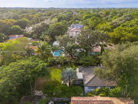 446 Madeira Avenue Coral Gables FL 33134