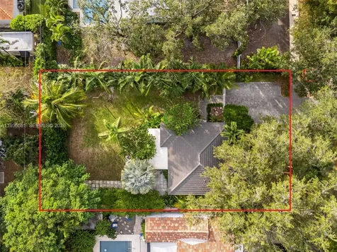 446 Madeira Avenue Coral Gables FL 33134