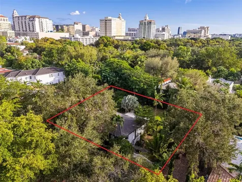 446 Madeira Avenue Coral Gables FL 33134