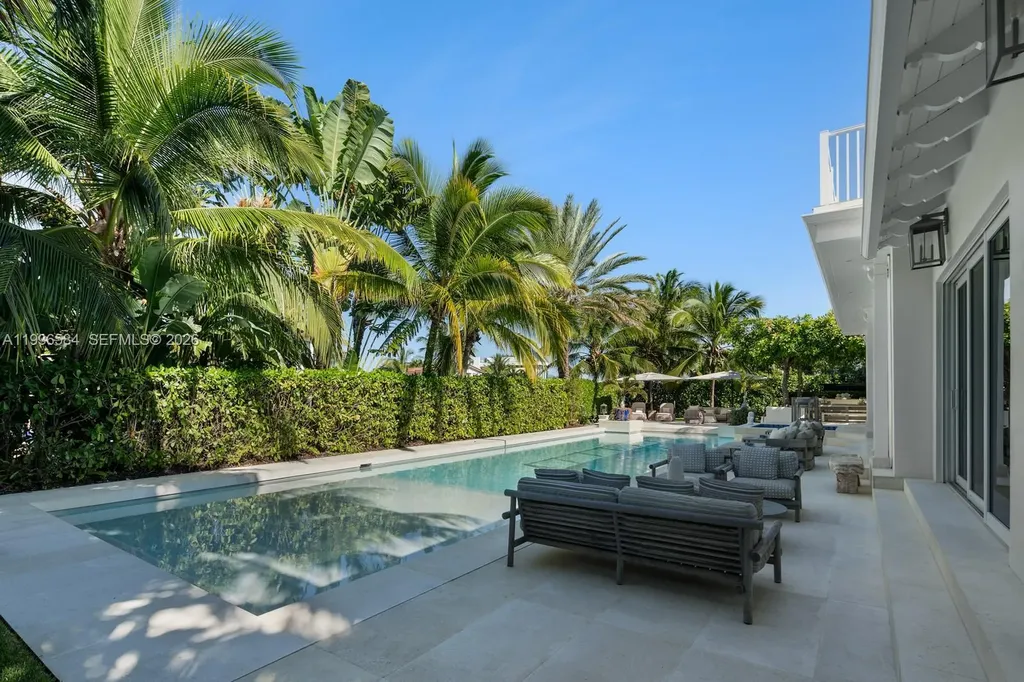 761 Buttonwood Lane Miami FL 33137