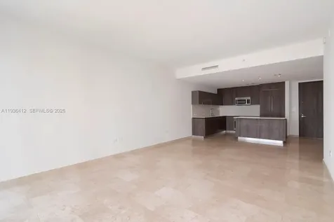 68 SE 6th Street Miami FL 33131