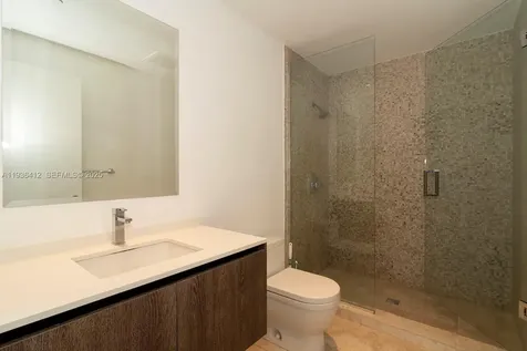 68 SE 6th Street Miami FL 33131