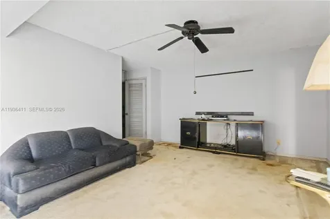 271 S Hollybrook Drive Pembroke Pines FL 33025