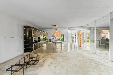 271 S Hollybrook Drive Pembroke Pines FL 33025