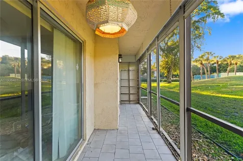 271 S Hollybrook Drive Pembroke Pines FL 33025