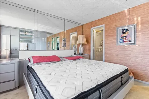 271 S Hollybrook Drive Pembroke Pines FL 33025
