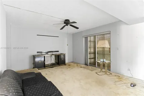 271 S Hollybrook Drive Pembroke Pines FL 33025
