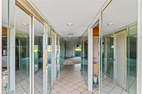 271 S Hollybrook Drive Pembroke Pines FL 33025