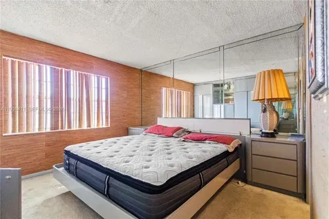 271 S Hollybrook Drive Pembroke Pines FL 33025