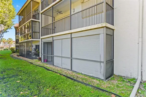 271 S Hollybrook Drive Pembroke Pines FL 33025