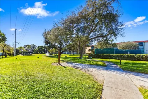 271 S Hollybrook Drive Pembroke Pines FL 33025