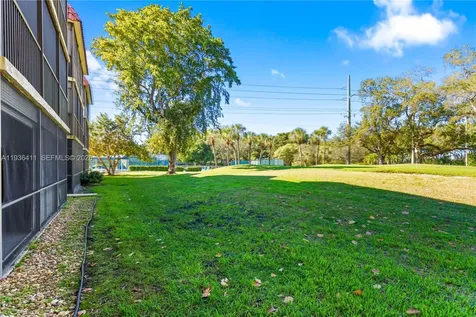 271 S Hollybrook Drive Pembroke Pines FL 33025