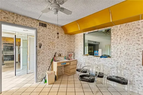 271 S Hollybrook Drive Pembroke Pines FL 33025