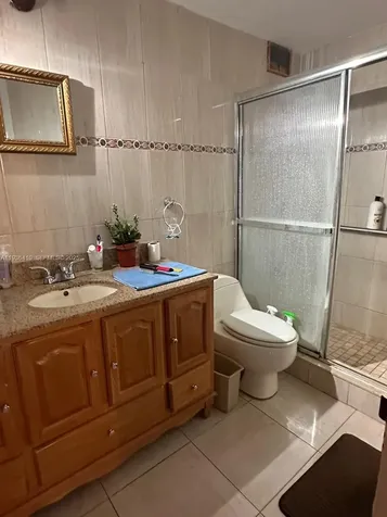 17560 Atlantic Boulevard Sunny Isles Beach FL 33160