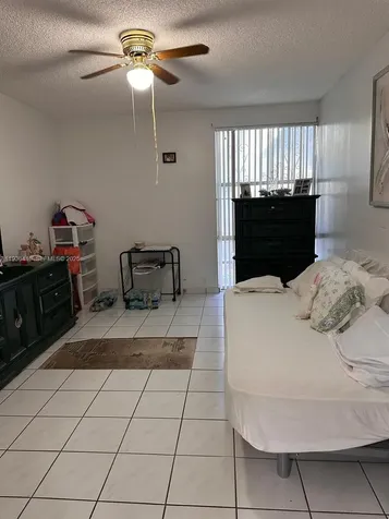17560 Atlantic Boulevard Sunny Isles Beach FL 33160