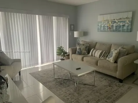 1541 S Ocean Boulevard Lauderdale By The Sea FL 33062