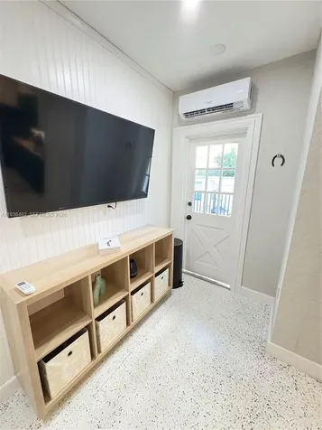 1901 SW SW 9 Street Miami FL 33130