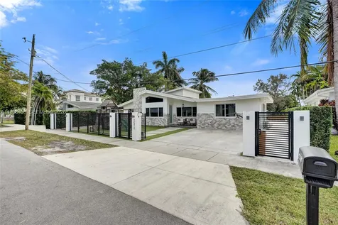 2570 NE 201st Street Miami FL 33180