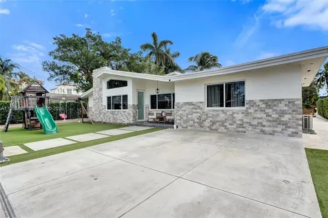 2570 NE 201st Street Miami FL 33180