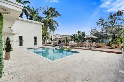 2570 NE 201st Street Miami FL 33180