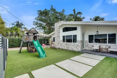2570 NE 201st Street Miami FL 33180