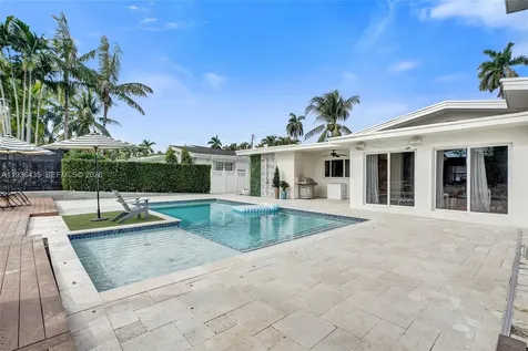 2570 NE 201st Street Miami FL 33180