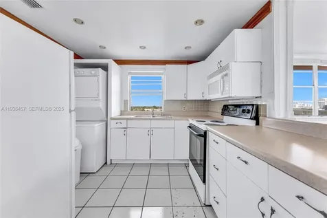 2025 NE 164th Street North Miami Beach FL 33162