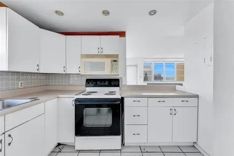 2025 NE 164th Street North Miami Beach FL 33162
