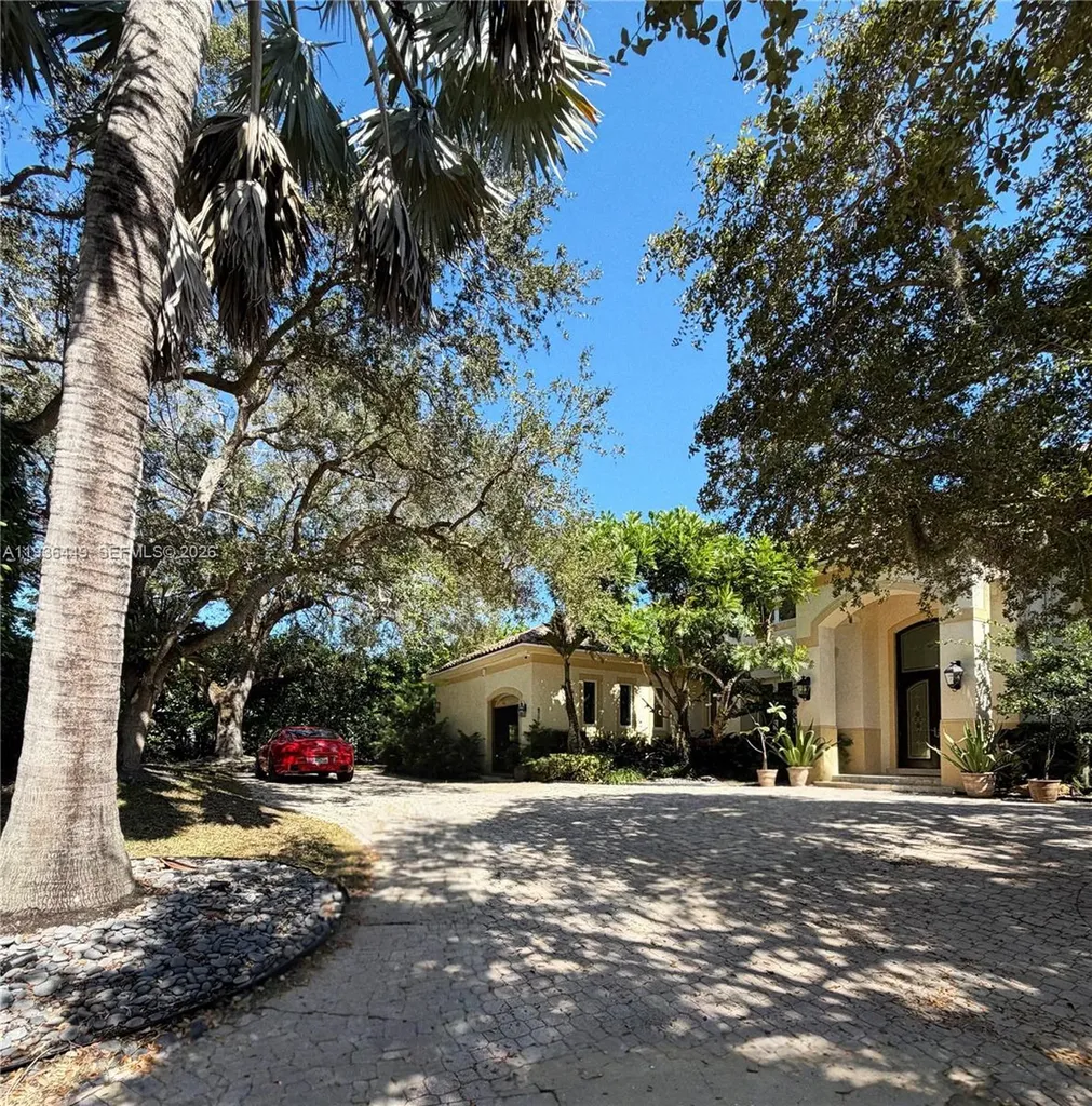 673 Destacada Avenue Coral Gables FL 33156