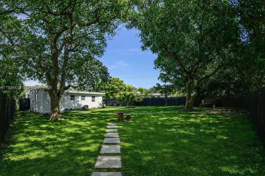 1032 NW 11th Place Fort Lauderdale FL 33311