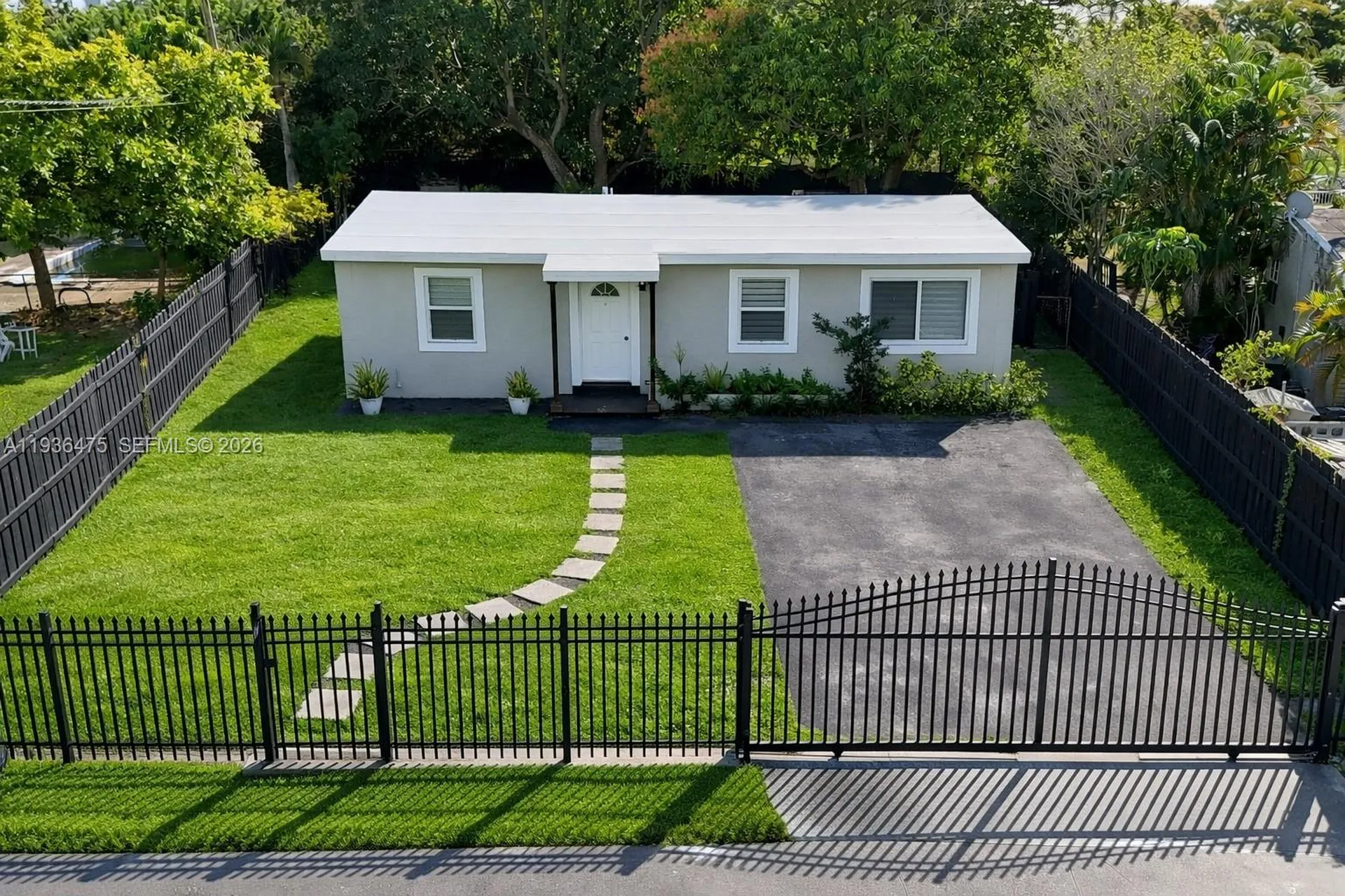 1032 NW 11th Place Fort Lauderdale FL 33311