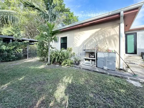3630 NW 4th Terrace Miami FL 33125