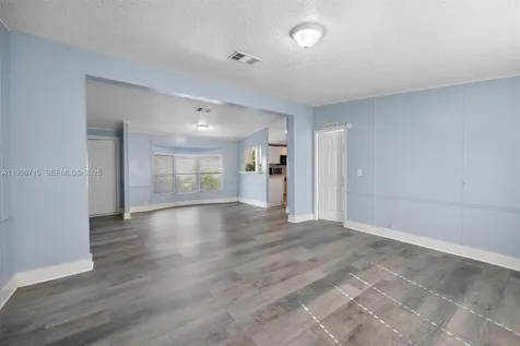 19800 SW 180th Avenue Lot 222 Miami FL 33187