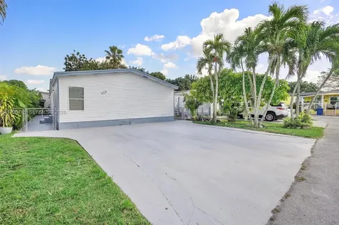 19800 SW 180th Avenue Lot 222 Miami FL 33187