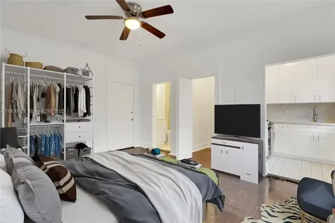 1611 Michigan Avenue Miami Beach FL 33139