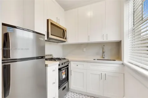 1611 Michigan Avenue Miami Beach FL 33139