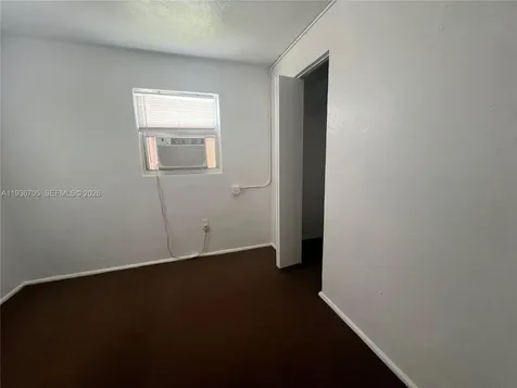 1948 NW 2nd Court Miami FL 33136