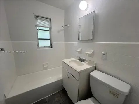 1948 NW 2nd Court Miami FL 33136
