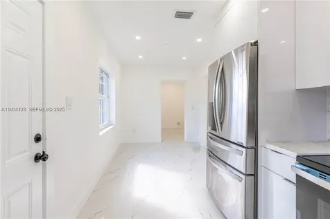 1430 NW 87th Terrace Miami FL 33147
