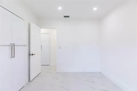 1430 NW 87th Terrace Miami FL 33147