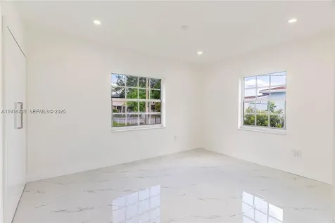 1430 NW 87th Terrace Miami FL 33147