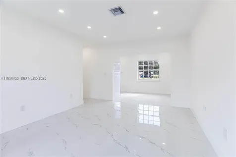 1430 NW 87th Terrace Miami FL 33147