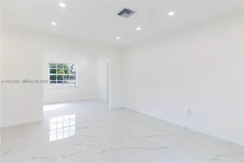 1430 NW 87th Terrace Miami FL 33147
