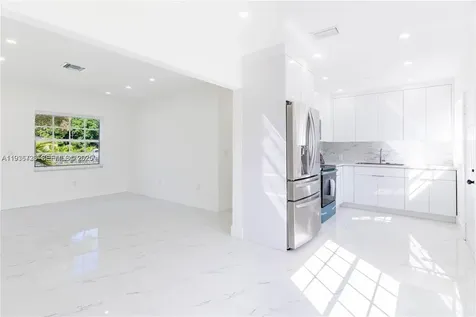 1430 NW 87th Terrace Miami FL 33147