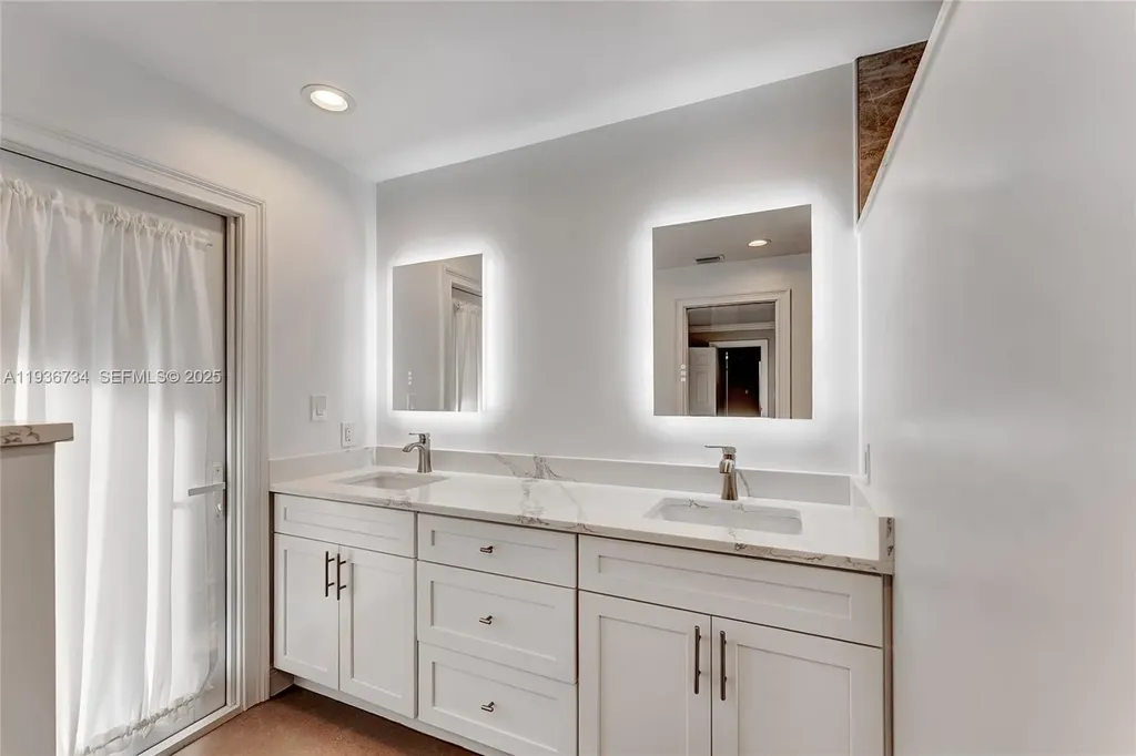 2540 NW 115th Drive Coral Springs FL 33065